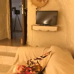 Kamares Cave House 3 Appartamento Yerolimin