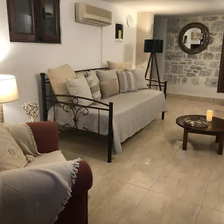 Kamares Cave House 3 Yerolimin