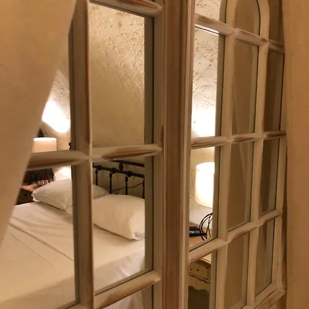 Kamares Cave House 3 *