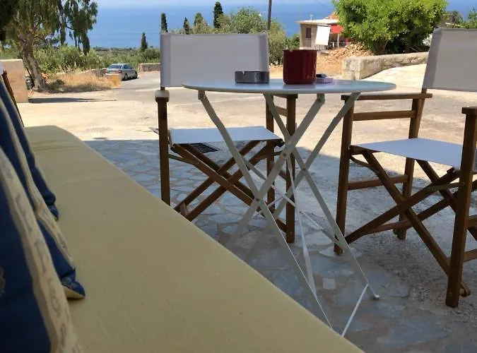 Kamares Cave House 3 ييروميلين