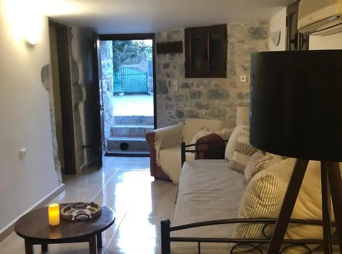 Kamares Cave House 3 Apartamento *