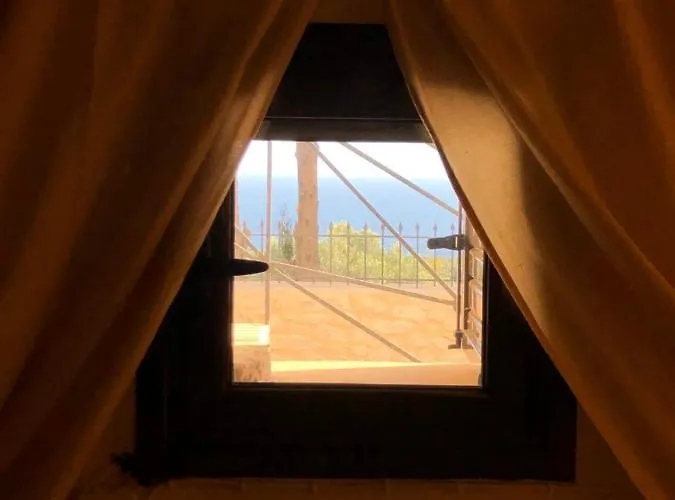 Kamares Cave House 3 شقة *