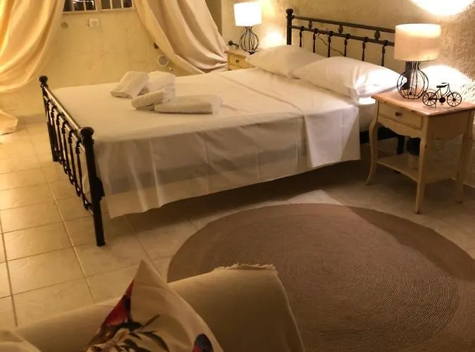 Kamares Cave House 3