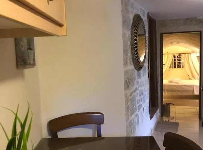 Kamares Cave House 3 *